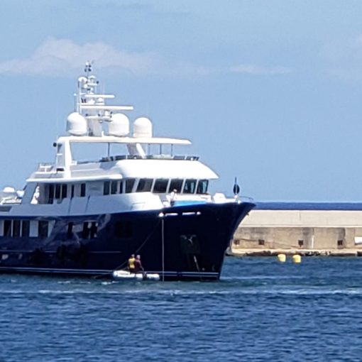 Yacht 2